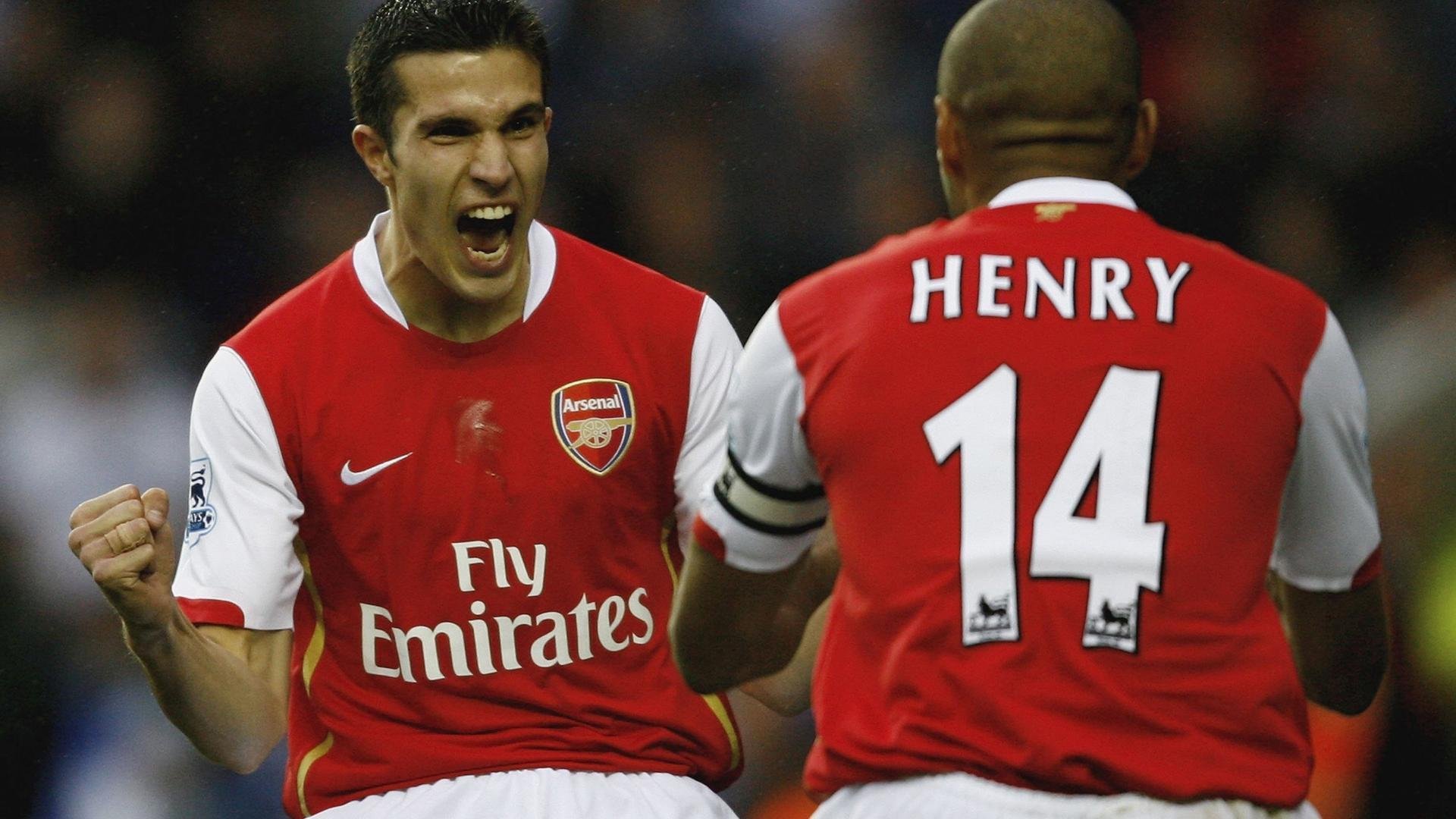 足球媒体解读层次单一缺乏深度反思,足球媒体可信度